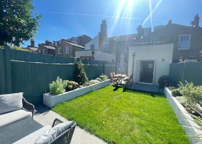 Lovely 1Bd Flat W Private Garden Clapham Park